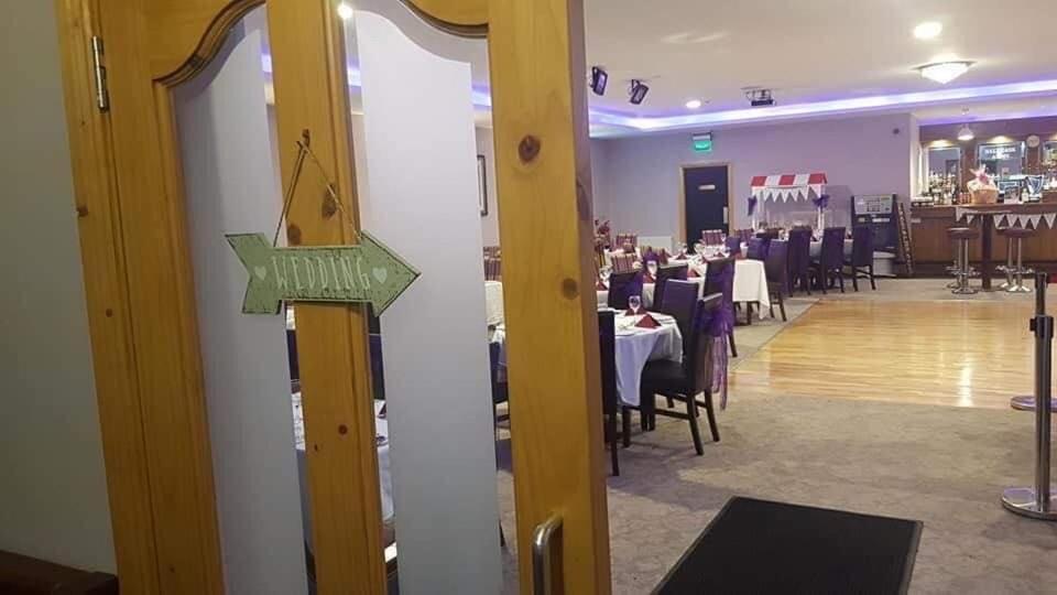 Balreask Bar, Restaurant & Guest Accommodation Navan Bagian luar foto